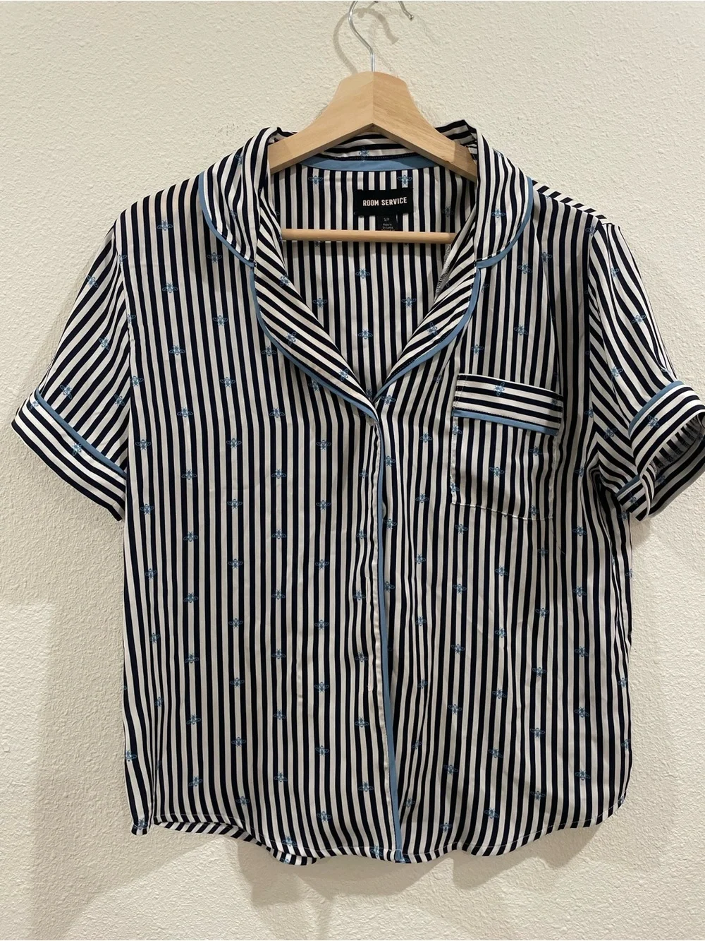 Room Service Matching Pajama Set Blue Pinstripe Bees Size Small